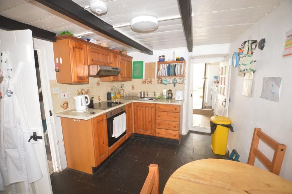 Property photo 3 of 12 Dsc_0004 (Medium).Jpg
