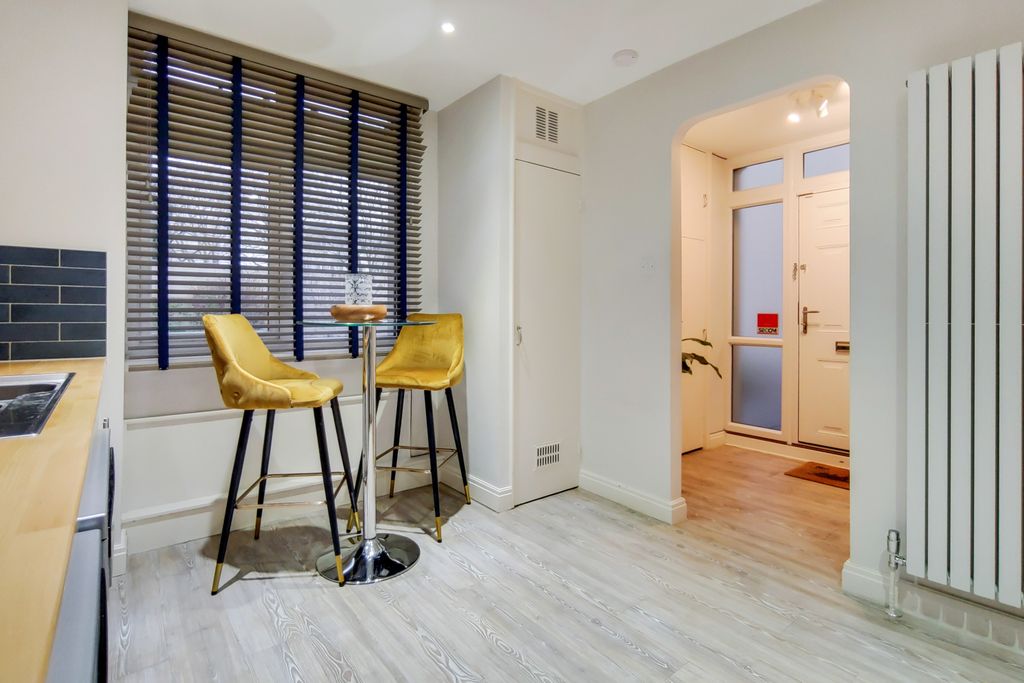 Property photo 2 of 11 Picture No. 02