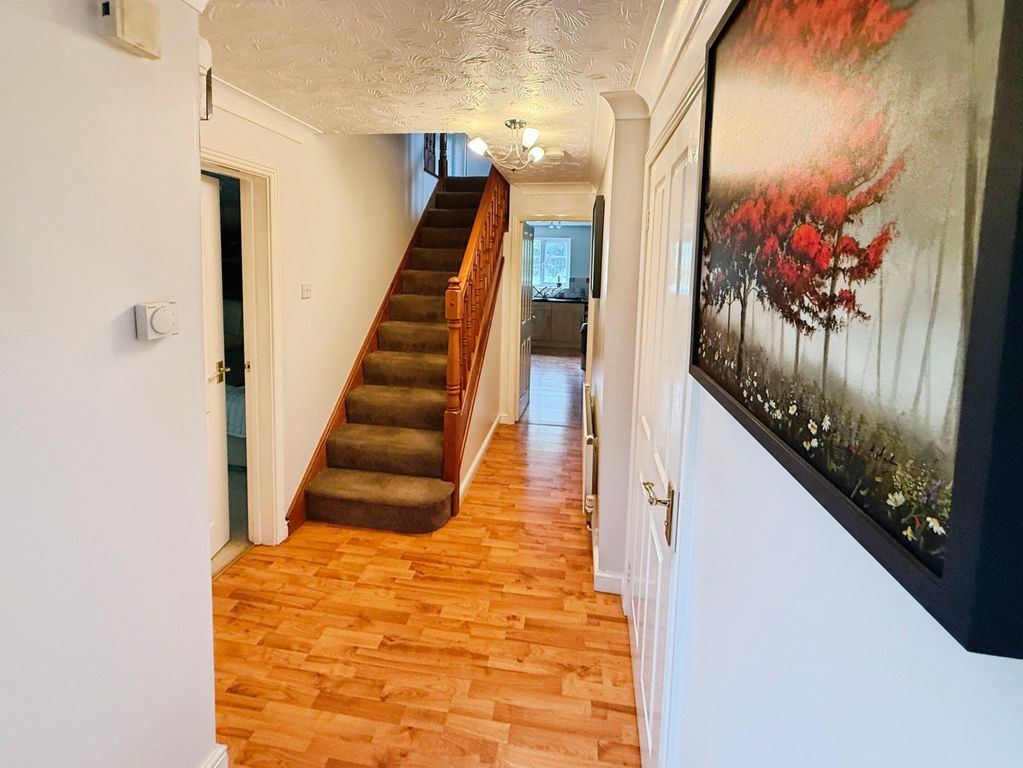 Property photo 2 of 23