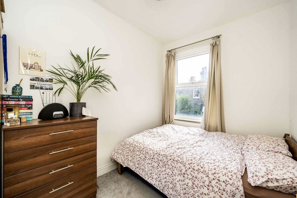 Property photo 3 of 5