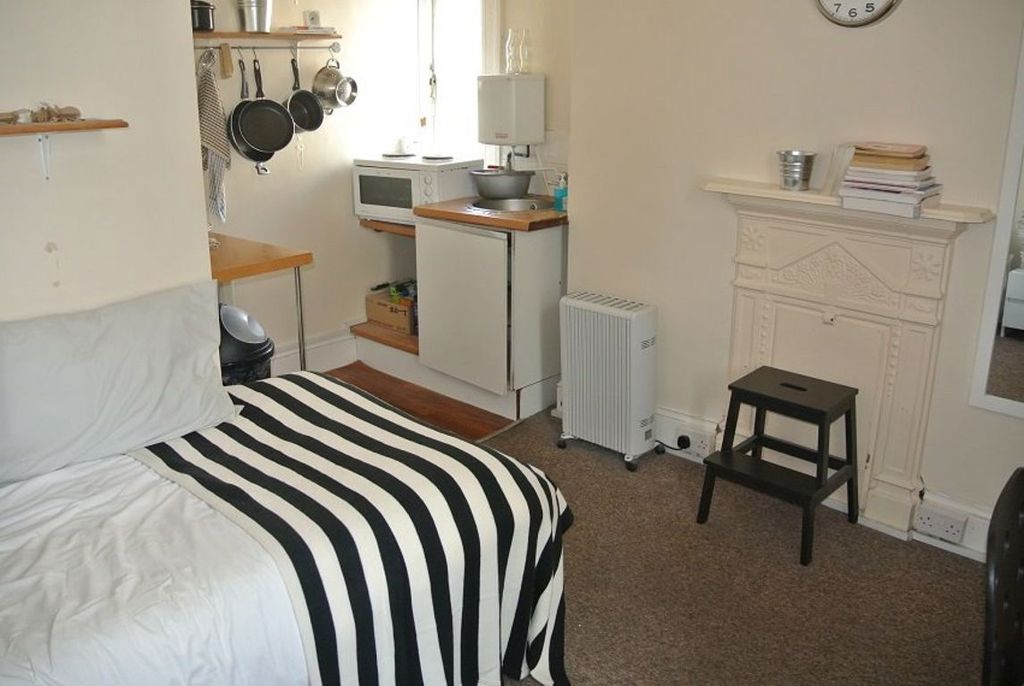Property photo 2 of 3