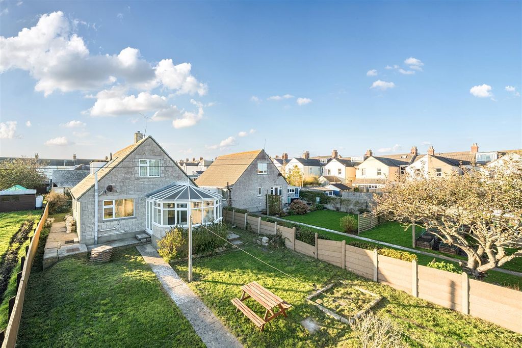 Property photo 1 of 25 1-691c6Bed85E43-1383020-3-691B45F2Dca3A-1.Jpg