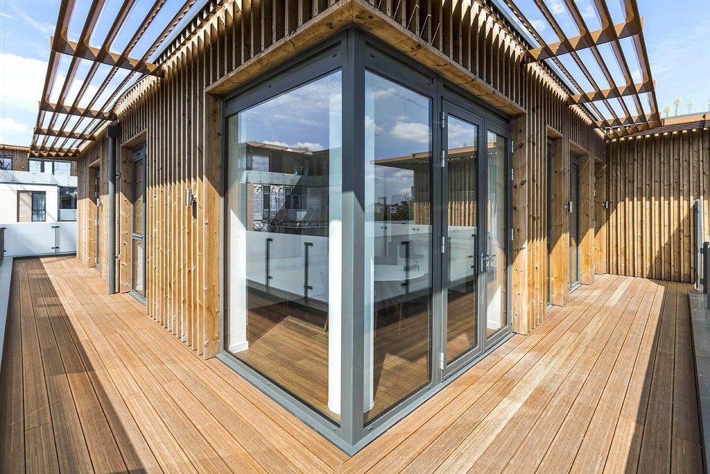 Property photo 3 of 19