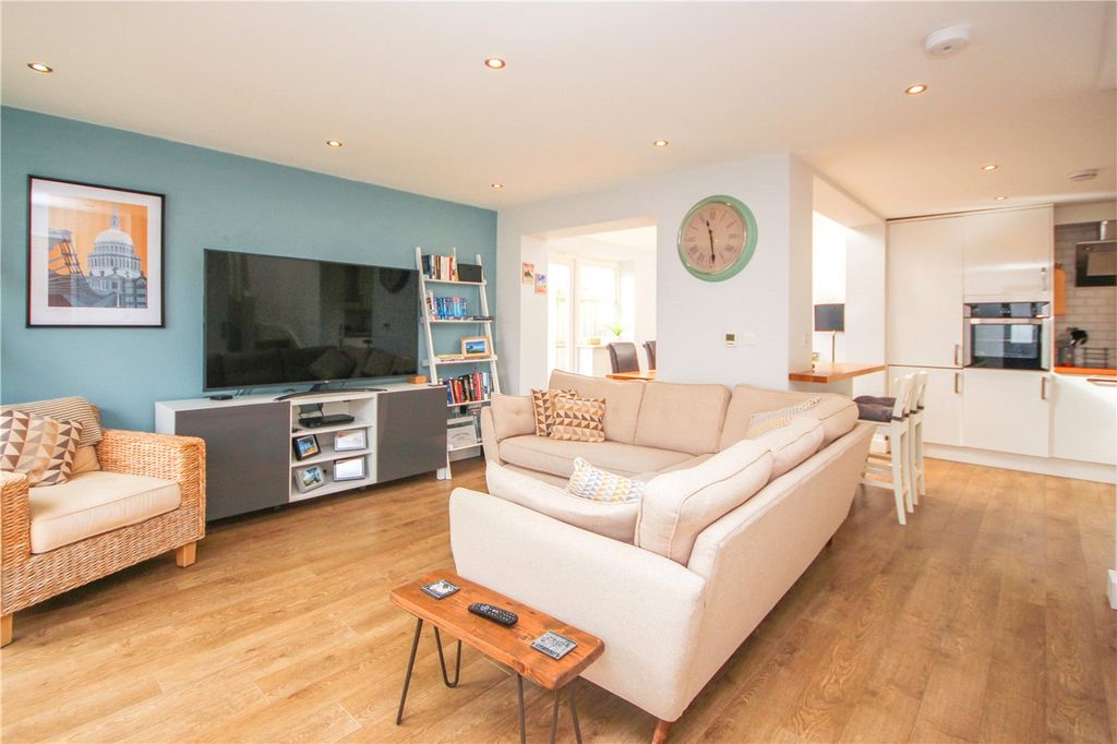 Property photo 3 of 17 Reception Room