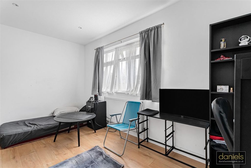 Property photo 3 of 13 12_70346_Watermarked.Jpg