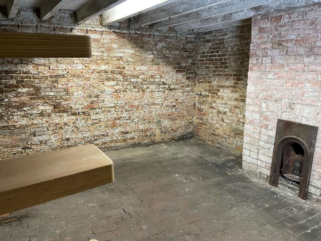 Property photo 3 of 5