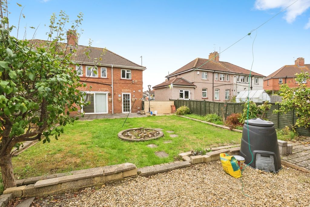 Property photo 2 of 17 Photo