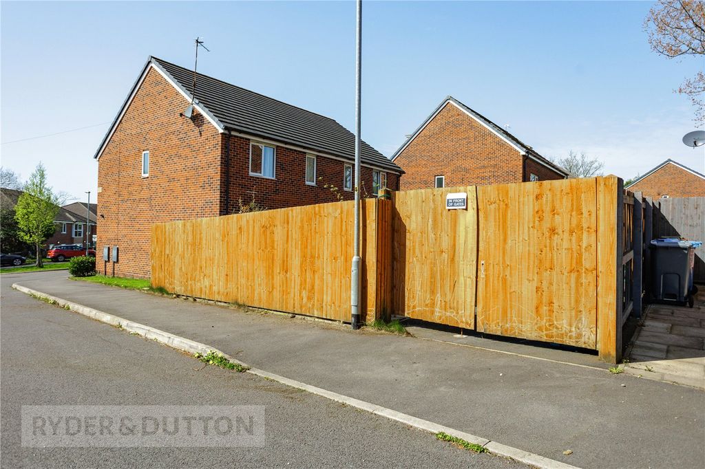 Property photo 3 of 24 External