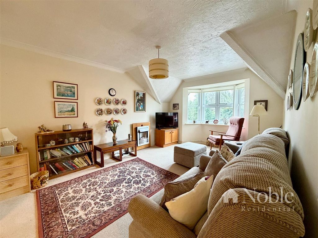 Property photo 3 of 10 Reception Room