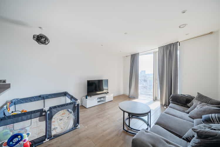 Property photo 2 of 16