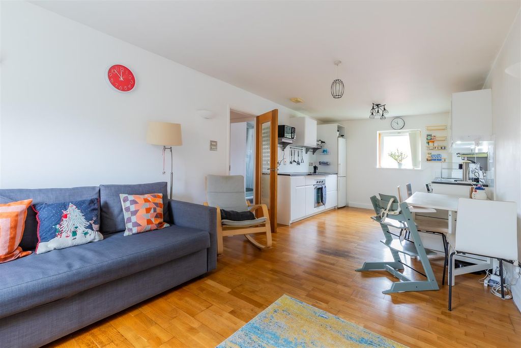 Property photo 1 of 15 143 (10 Of 15).Jpg