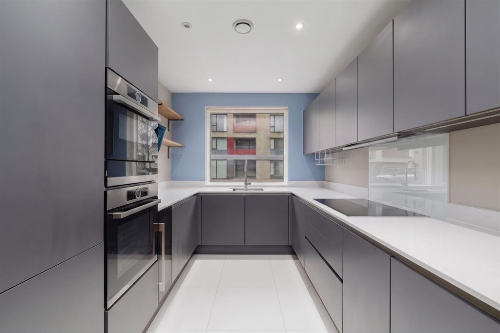 Property photo 1 of 11 Creativefabrica-Service_Type_Image_Editor-0-Bot (6