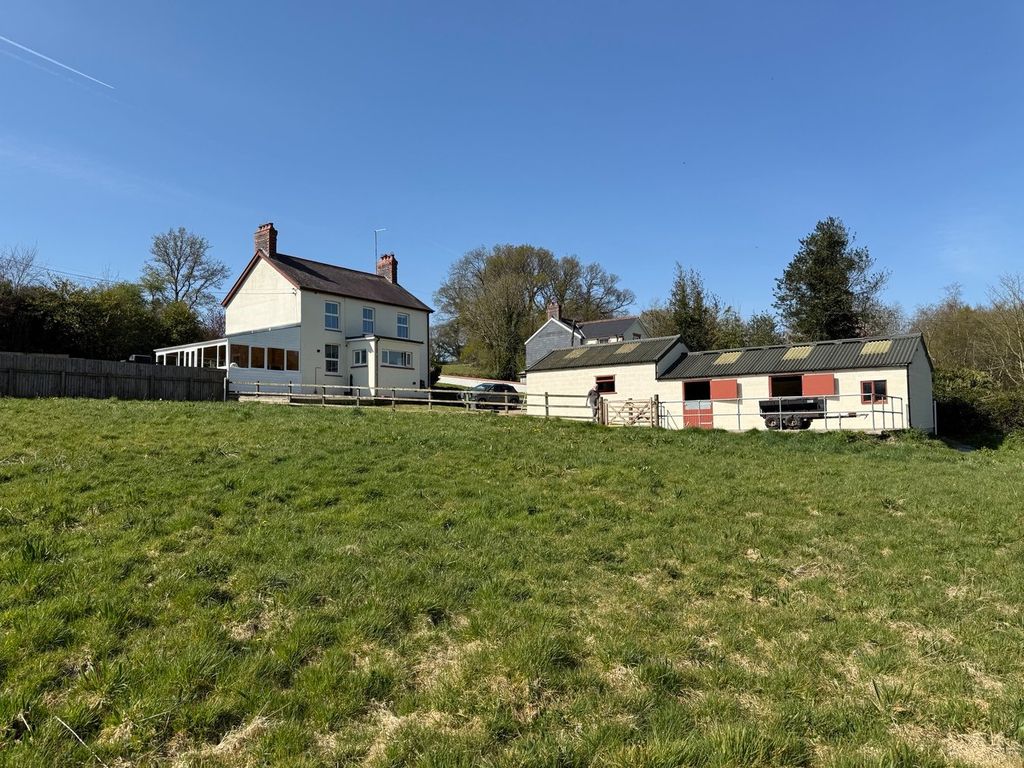 Property photo 1 of 50