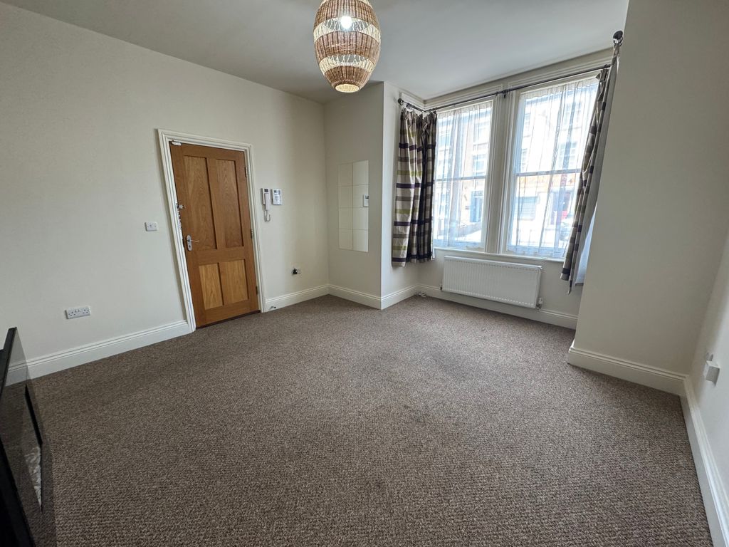 Property photo 2 of 9 Img_4822