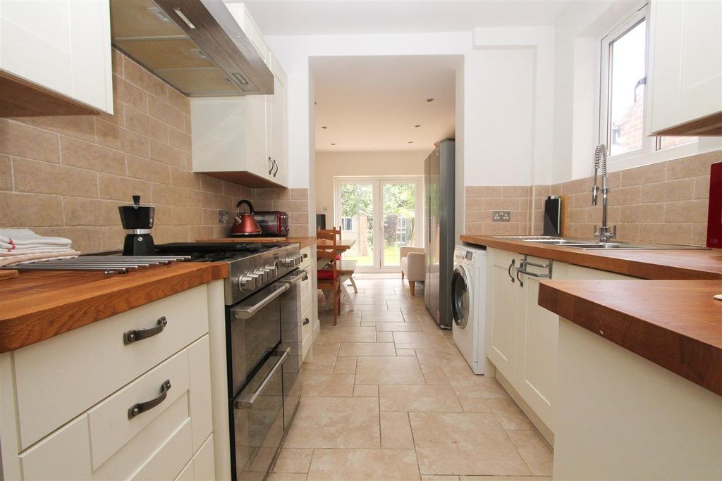 Property photo 3 of 19 45E2c5A5-8919-4353-A8Dd-B96E54E129F4.Jpg