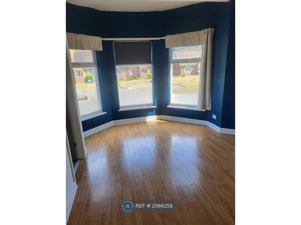 Property photo 1 of 5 Lounge With Bay Window