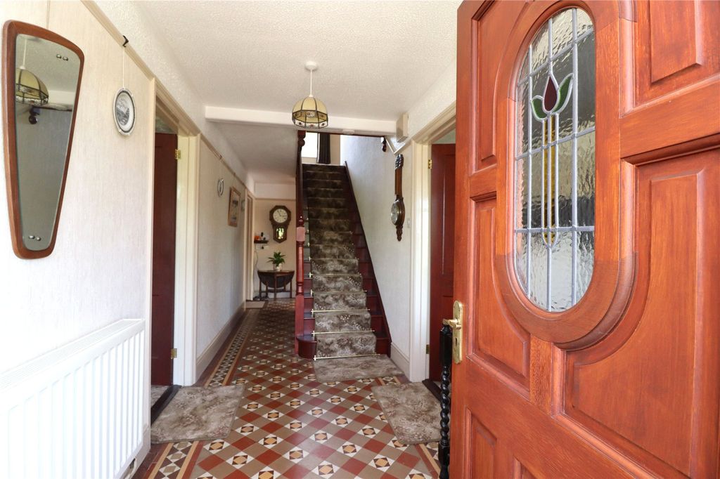 Property photo 3 of 27 Picture No. 29