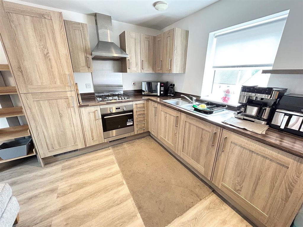 Property photo 2 of 12 7.Jpg