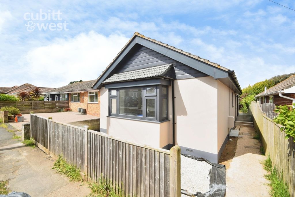 Property photo 1 of 17 External