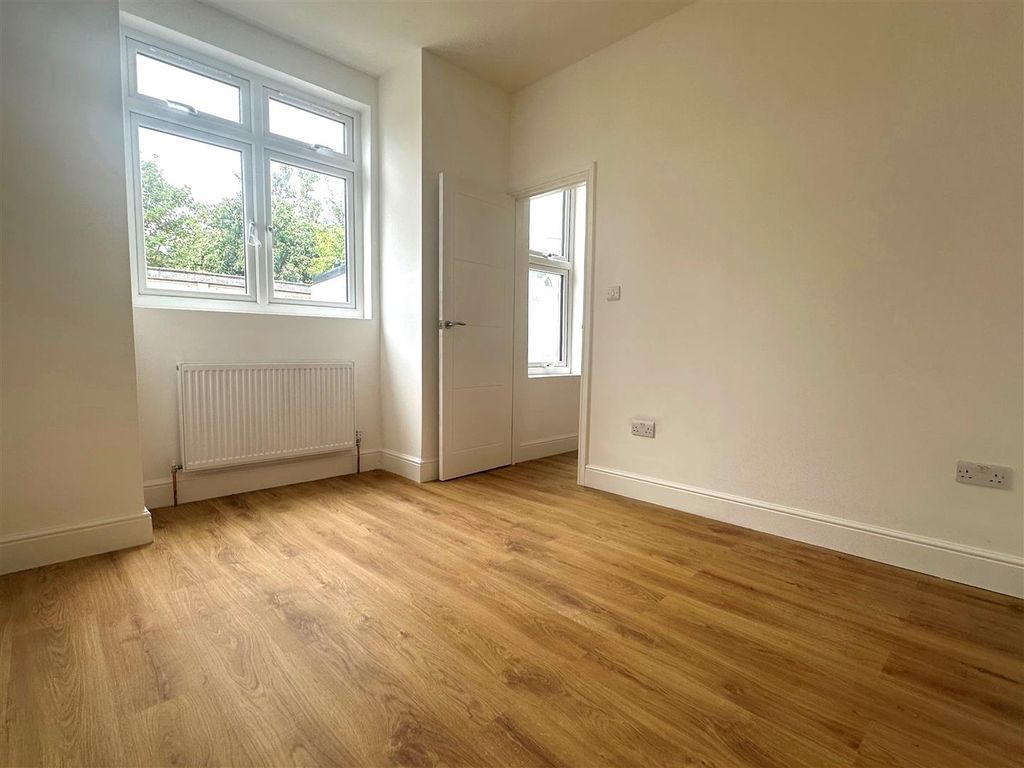 Property photo 3 of 6 Pic 3.Jpg