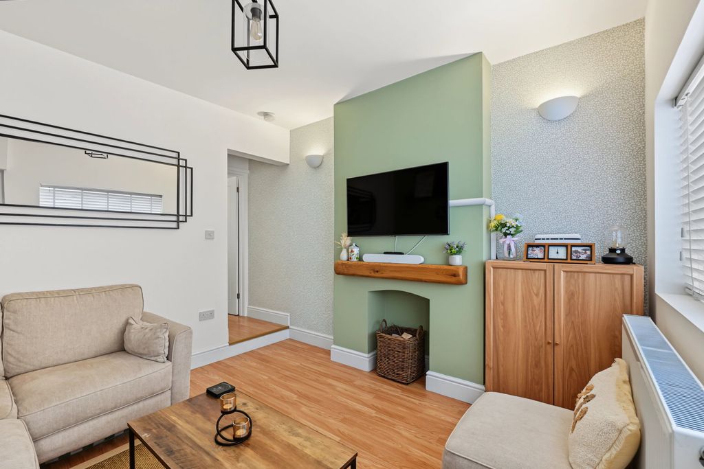 Property photo 2 of 12