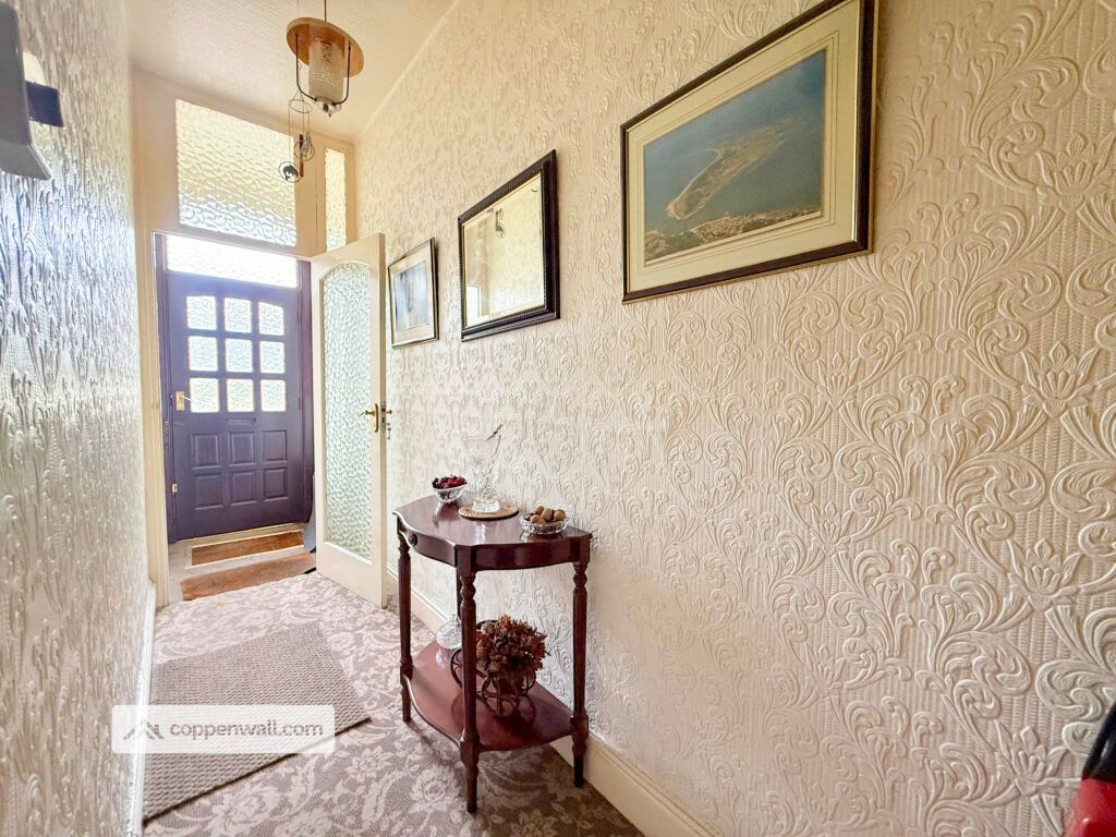 Property photo 2 of 28
