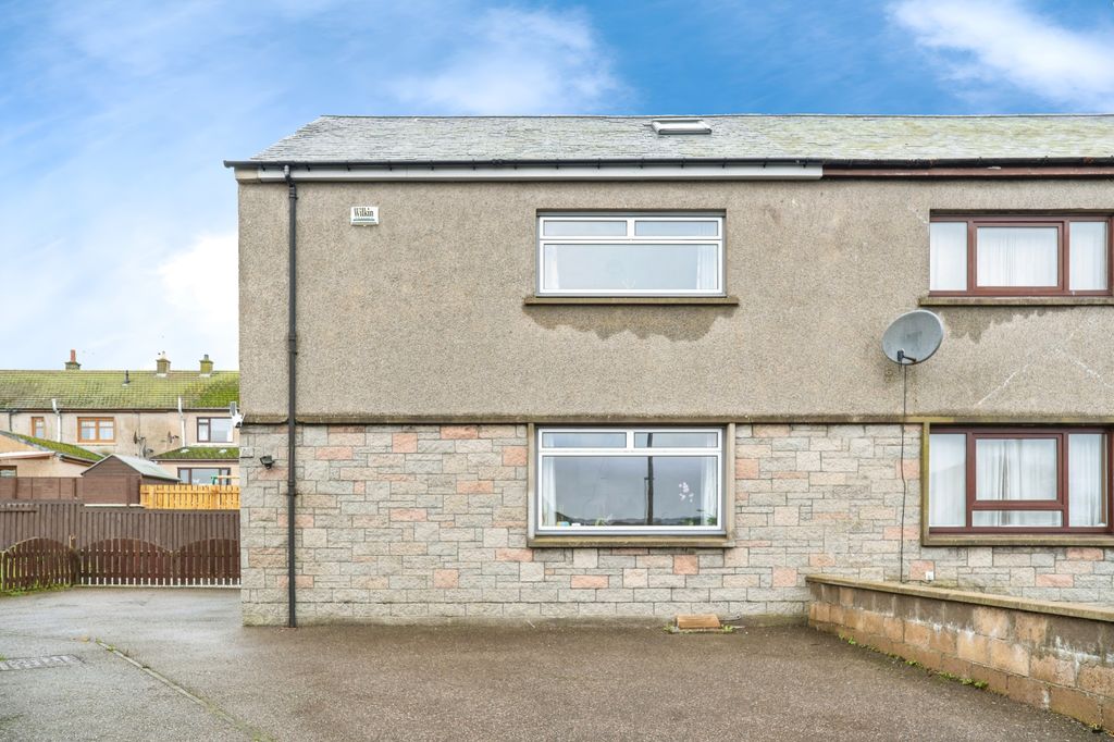 Property photo 1 of 15 Front View