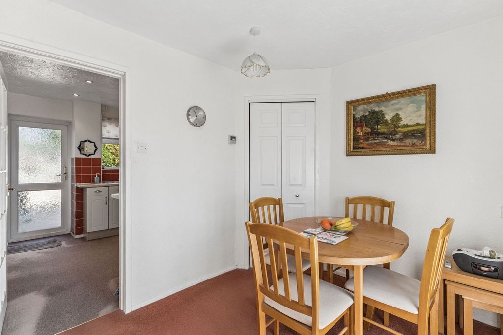 Property photo 3 of 21
