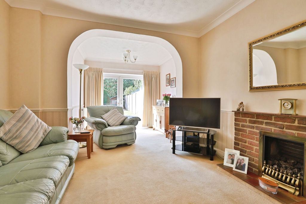 Property photo 3 of 20 Pbox-Img.Jpg