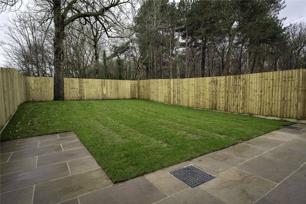 Property photo 2 of 24 Picture No. 54