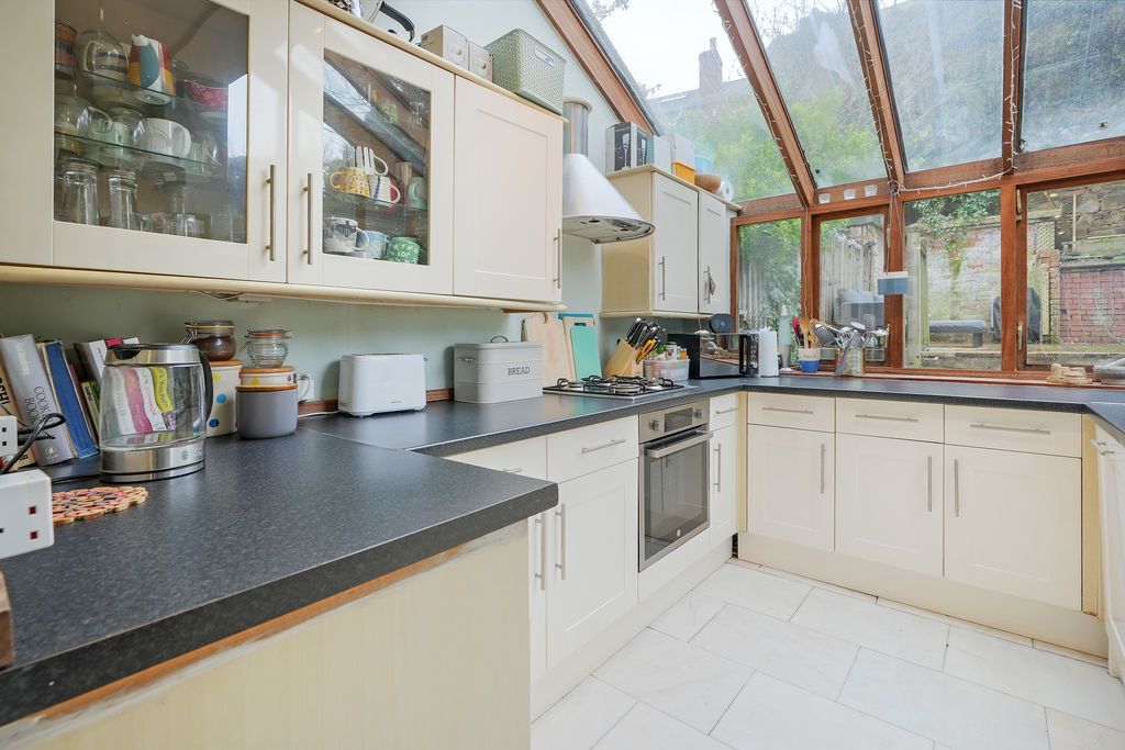 Property photo 3 of 36 Dining Kitchen