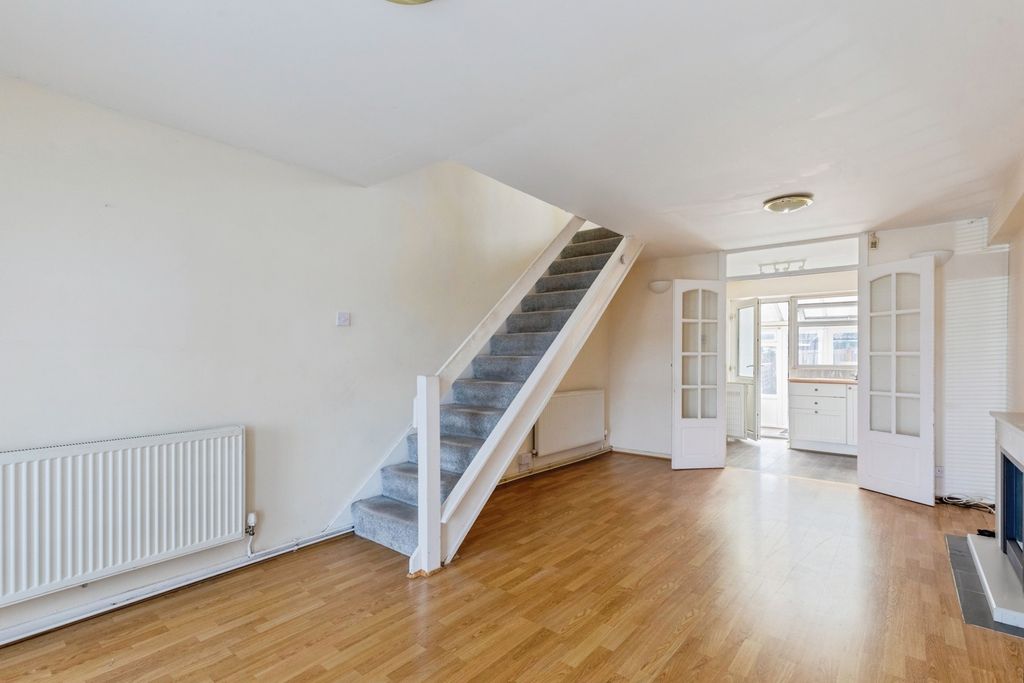 Property photo 2 of 16 Pbox-Img.Jpg
