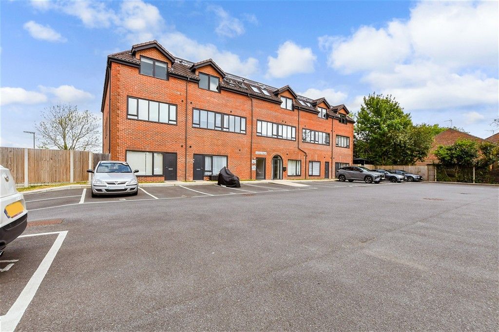 Property photo 3 of 8 External (Web)