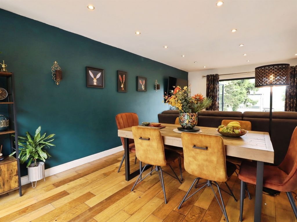 Property photo 2 of 29