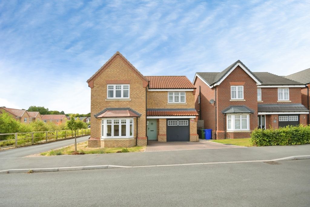 Property photo 1 of 17 Pbox-Img.Jpg