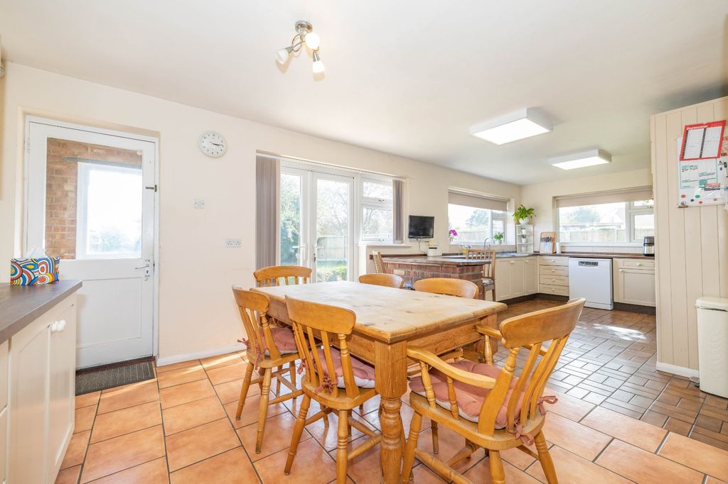 Property photo 3 of 27 Picture 3