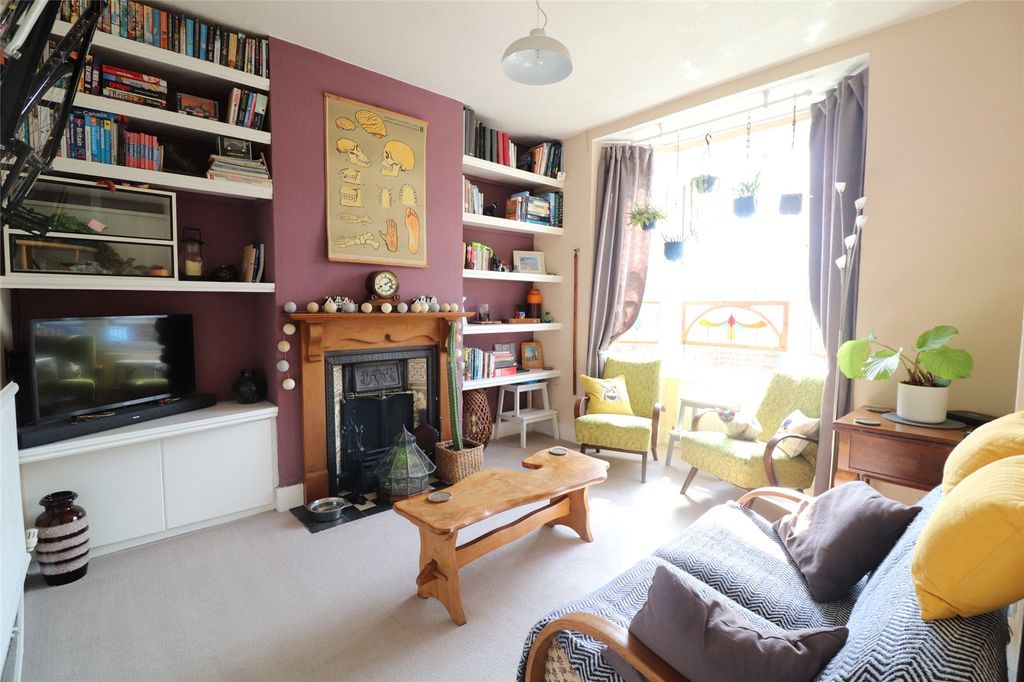 Property photo 2 of 18 Picture No. 31