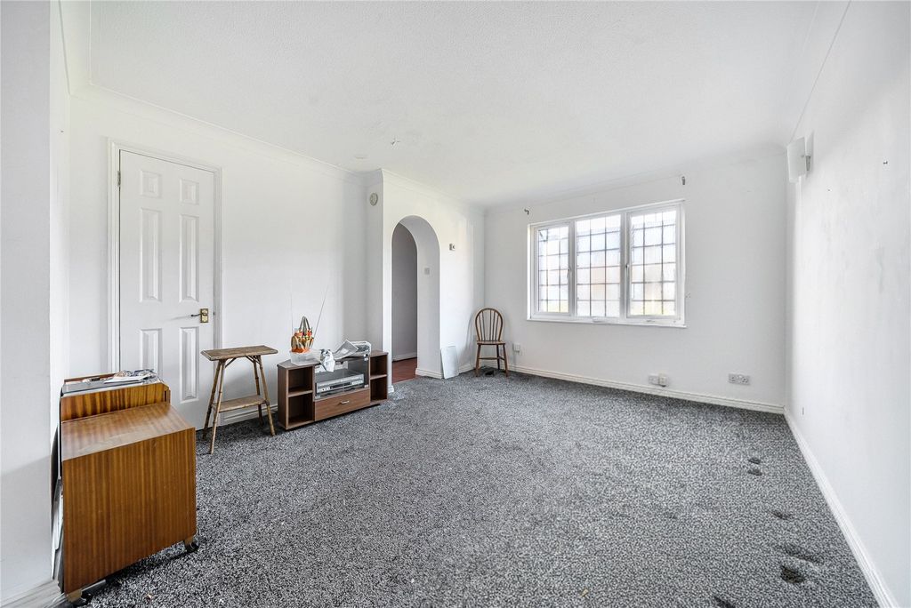 Property photo 2 of 22 Picture No. 01