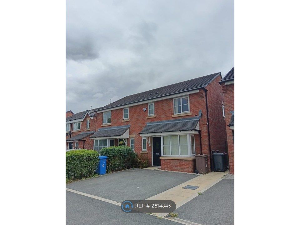 Property photo 2 of 18