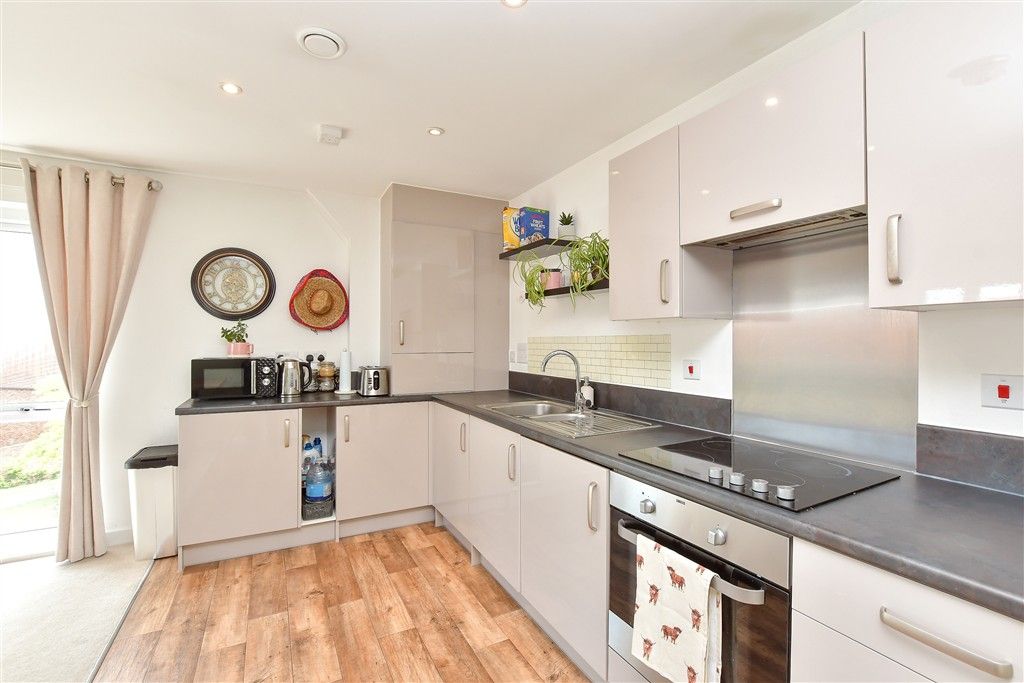 Property photo 3 of 10 Kitchen/ Living Area