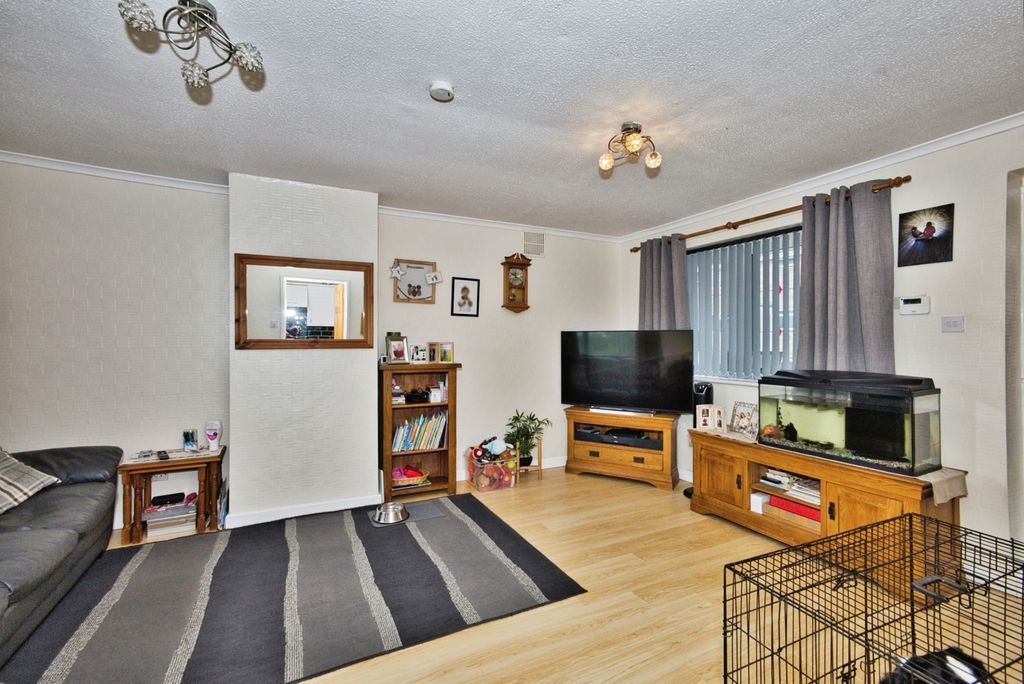 Property photo 2 of 20 Photo