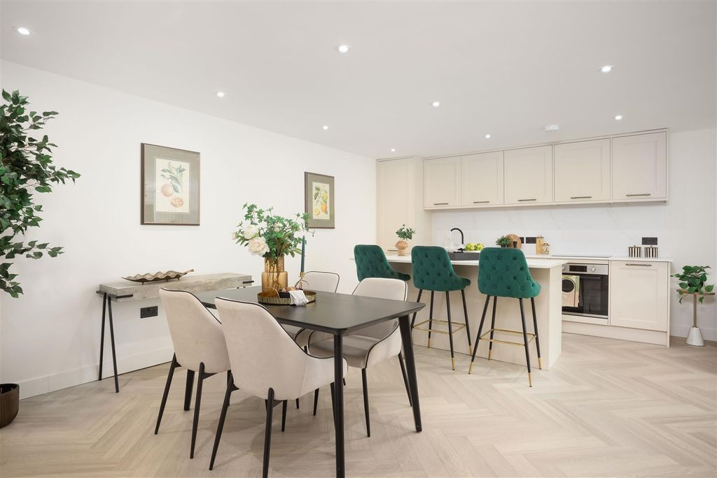 Property photo 2 of 9 00003.Jpg