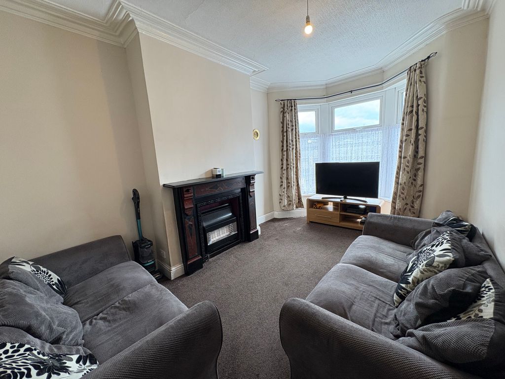 Property photo 2 of 24