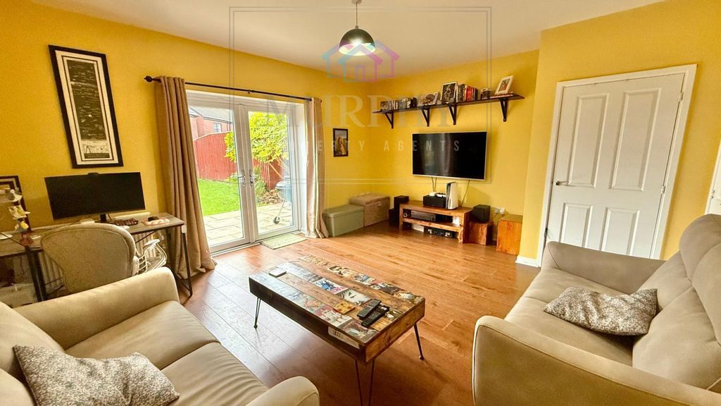 Property photo 2 of 20 Img-20251022-Wa0013