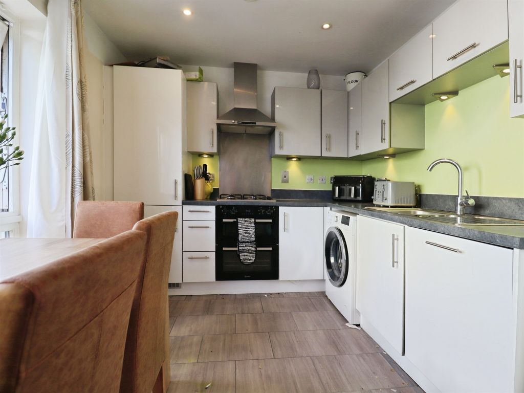 Property photo 3 of 14