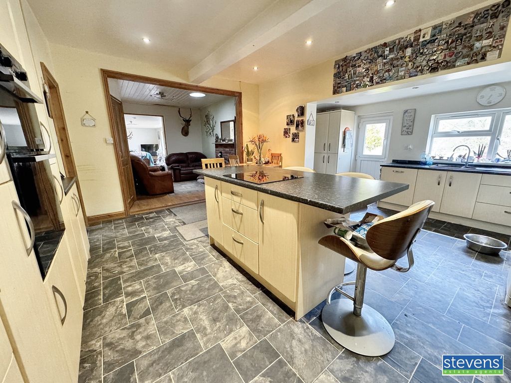 Additional image 4 of 5 bed bungalow for saleNorth Road Industrial Estate, Okehampton, Devon EX20