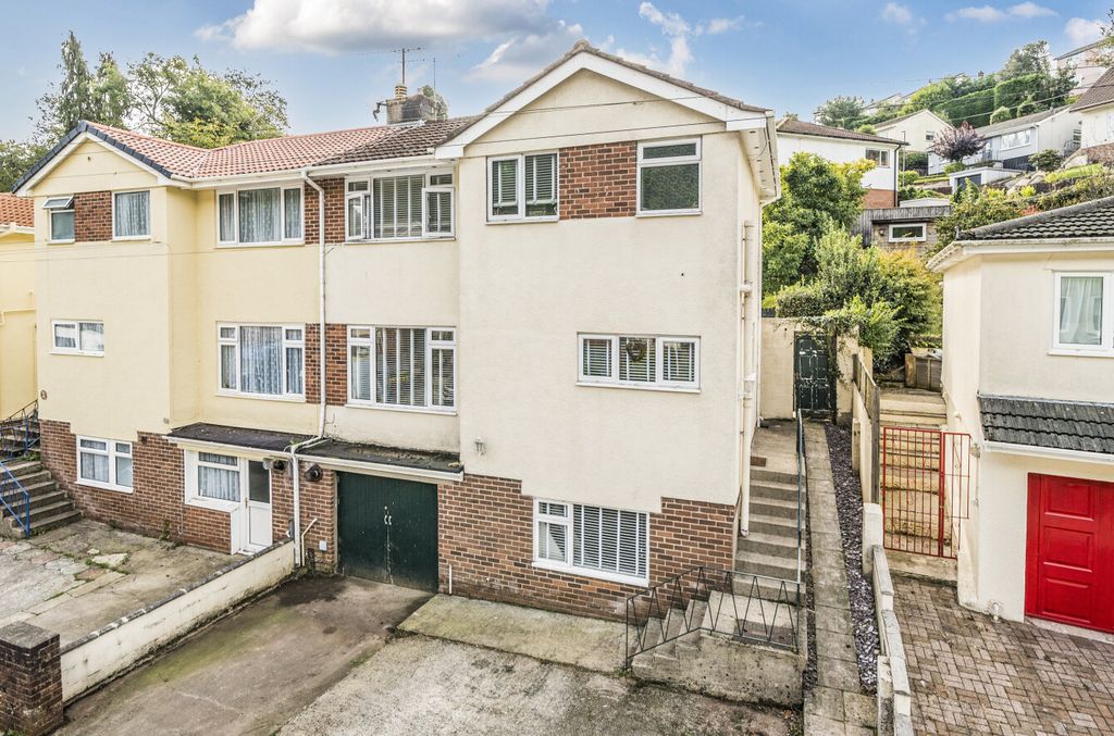 Property photo 3 of 20 1362412-1-68E56A1...