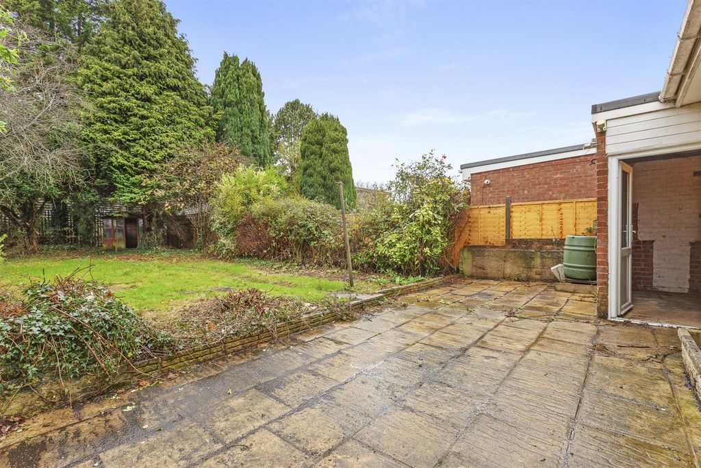 Property photo 2 of 11 Rear Garden