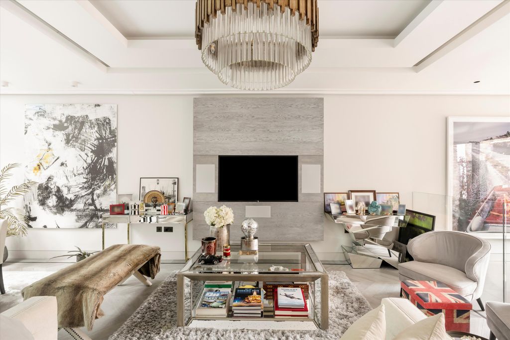 Property photo 3 of 17 Image