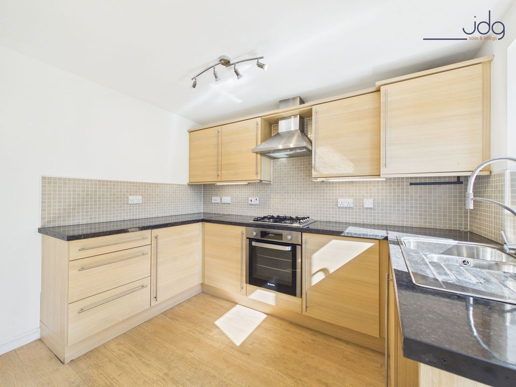Property photo 3 of 13